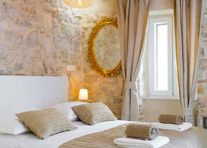 Apartment The Palace Collection In Centre