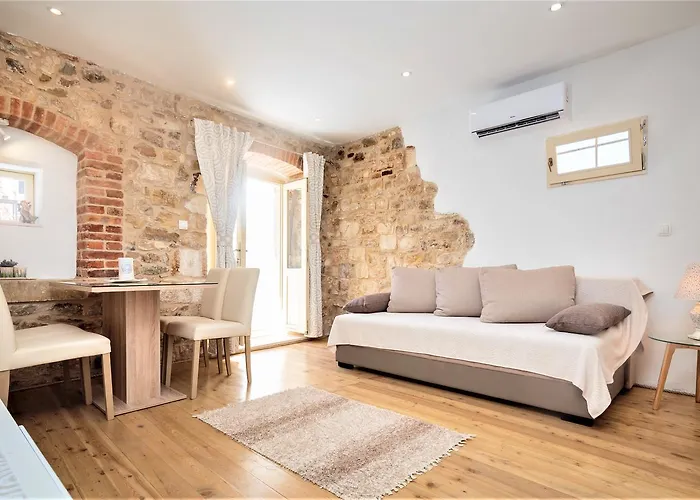 Apartment The Palace Collection In Centre *