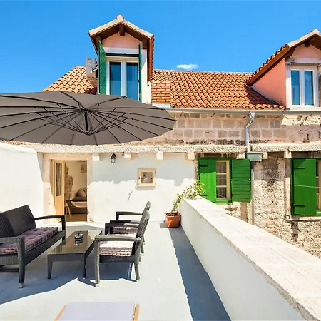 Lägenhet The Palace Collection In Centre *