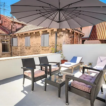 Lägenhet The Palace Collection In Centre