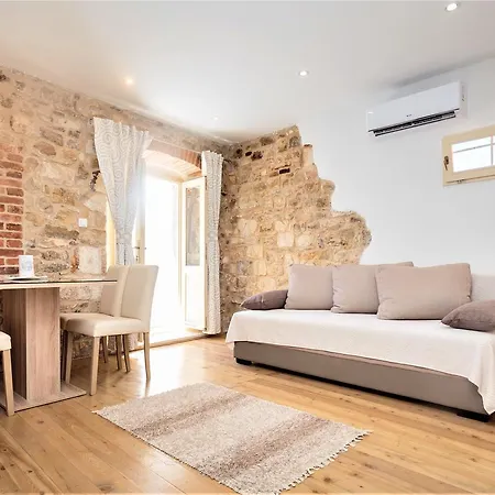 Apartment The Palace Collection In Centre *